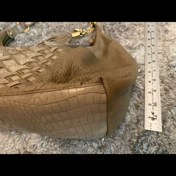 Brahmin shoulder bag light grey/Olive with tassel and hang tag - Picture 5 of 10